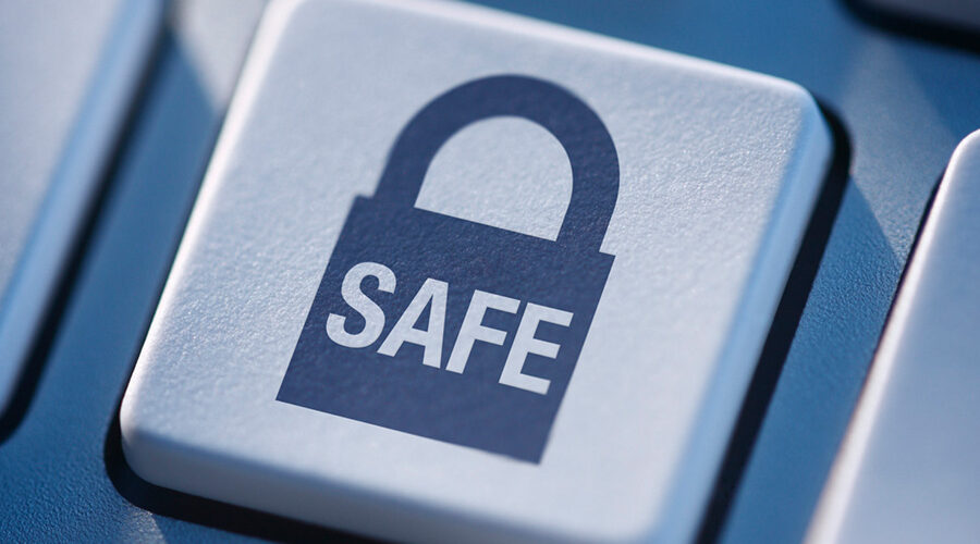 4 Tips for Staying Safe Online