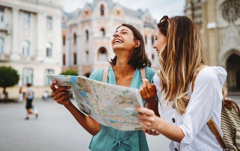 3 Ways to Be a Better Tourist